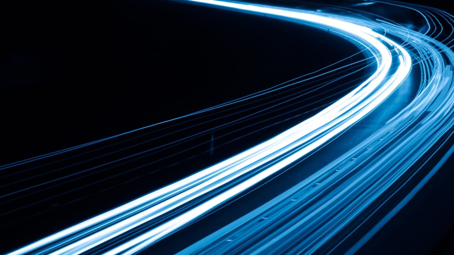 SAVECALL Dark Fiber – ultra-fast, dedicated business internet with maximum bandwidth and security.